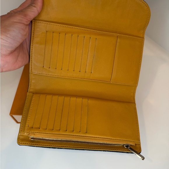 🎀 LOUIS VUITTON Black Denim Monogram Denim Amelia Wallet - Picture 11 of 15